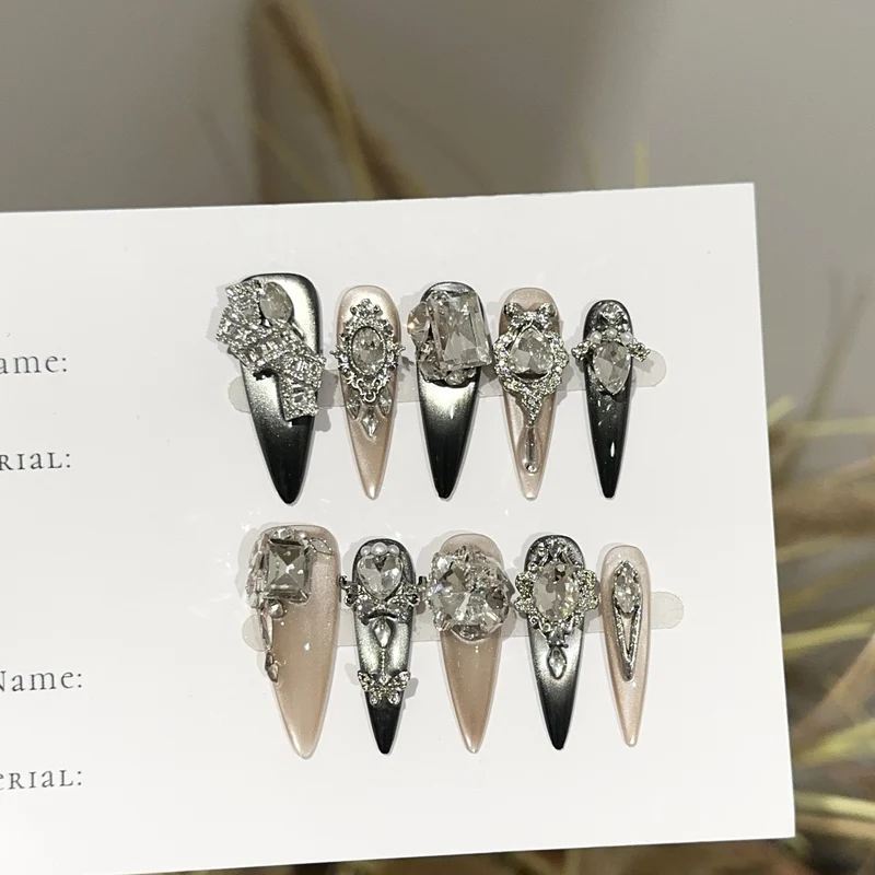 Premium Dekorative Press-On Nagelset