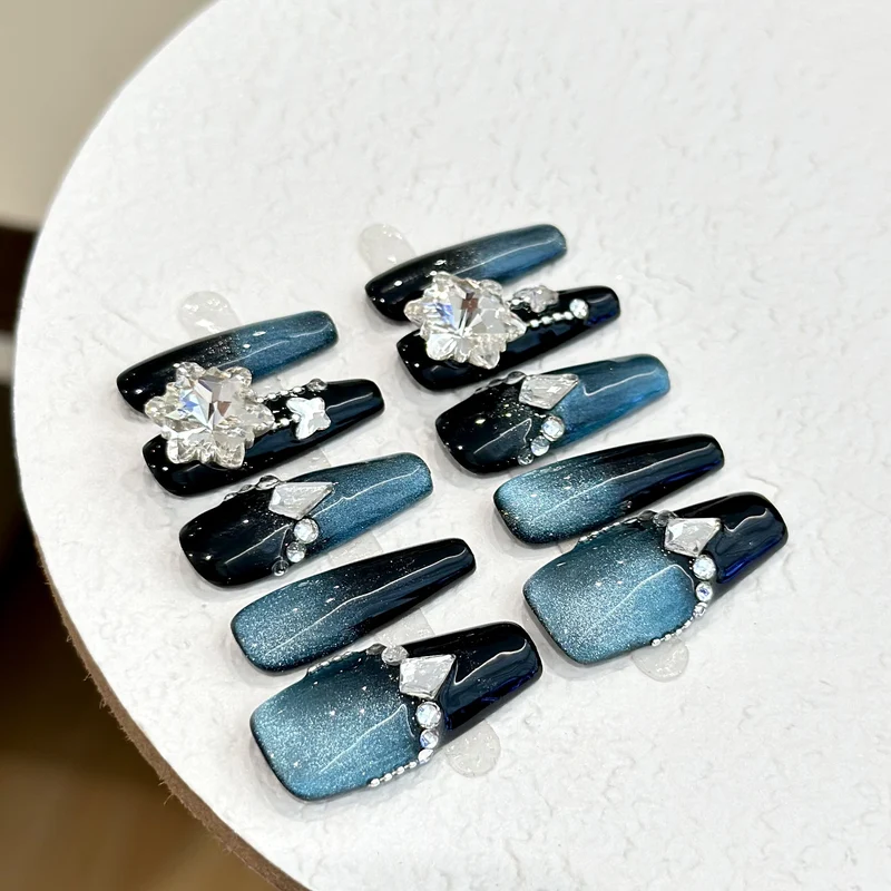 Glamouröse mit Strass betonte Press-On Nägel