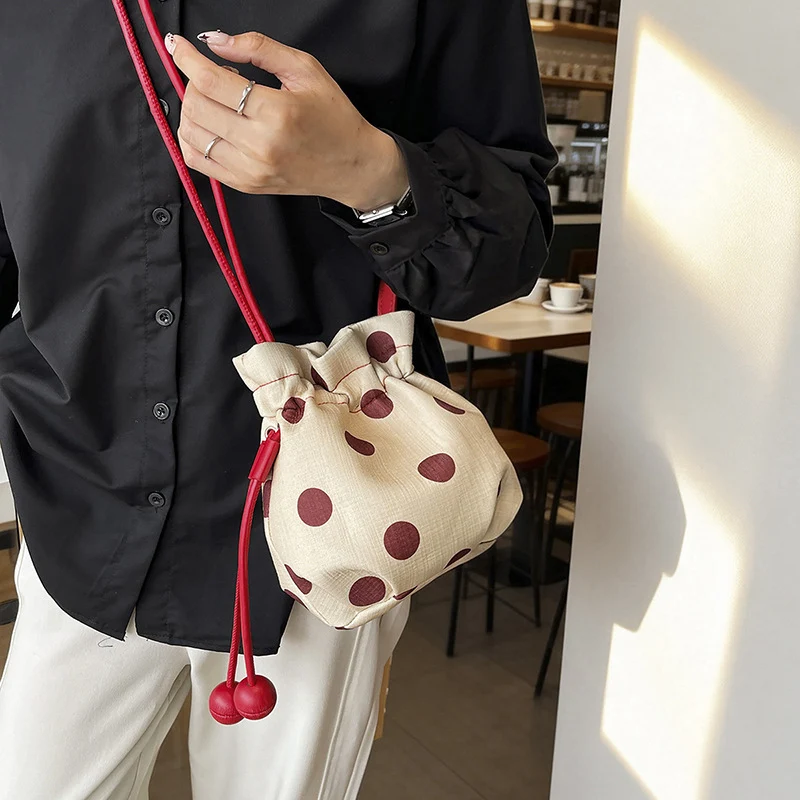 Punktmuster Kordelzug Eimer Tasche