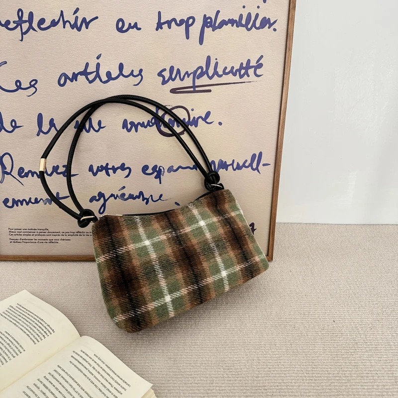 Kariertes Wollmischung Handtasche