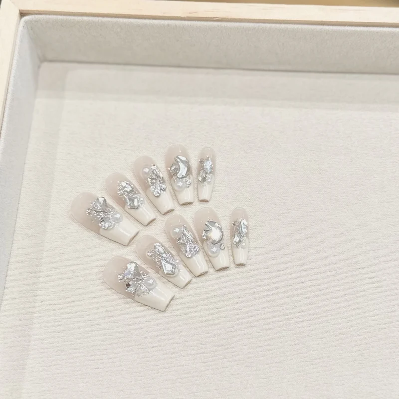 Luxus mit Strass verzierter Press-On Nagelset