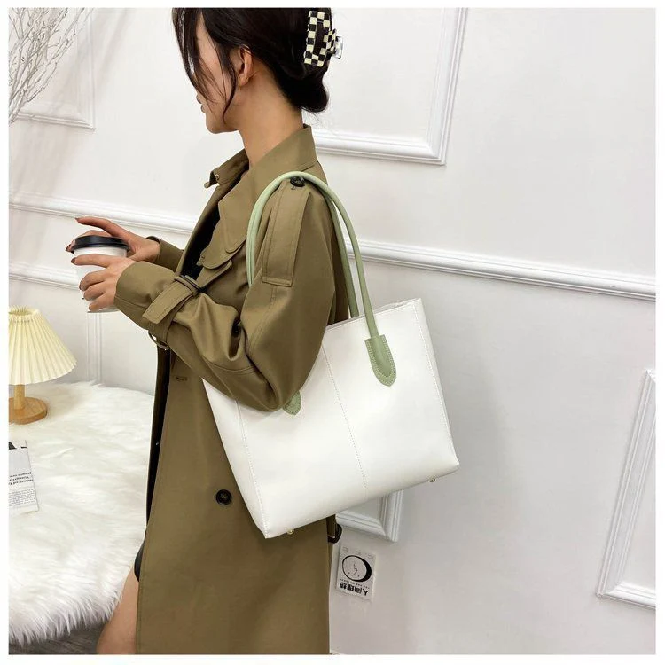 Minimalist Strukturierte Schultertasche