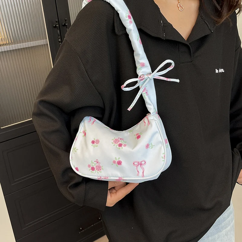 Florale bestickte Handtasche