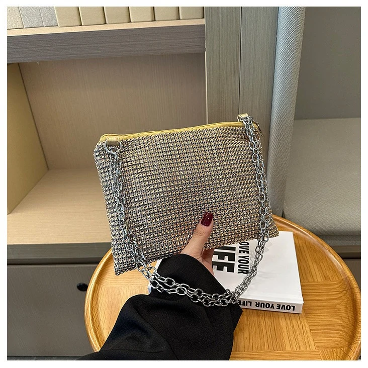 Elegante Perlenbesetzte Abend-Clutch