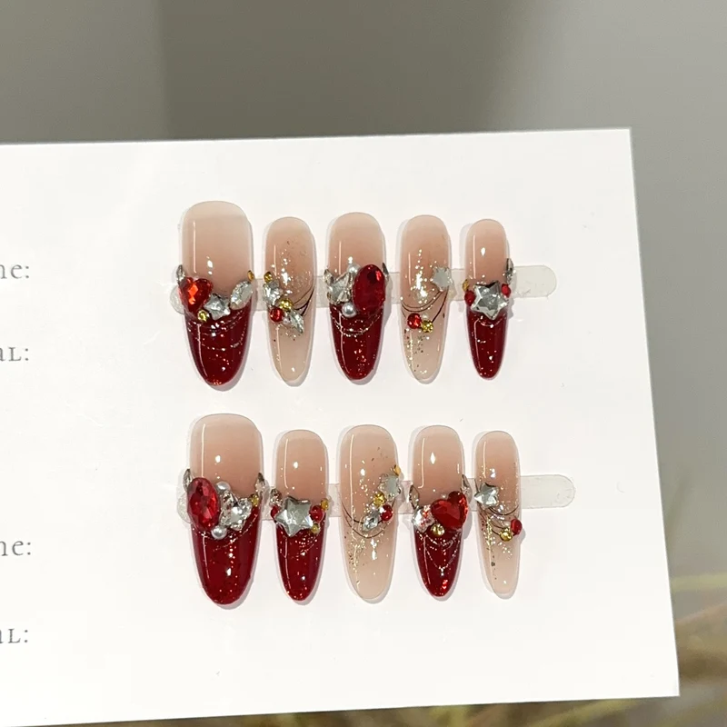 Elegantes Press-On-Nageldesign