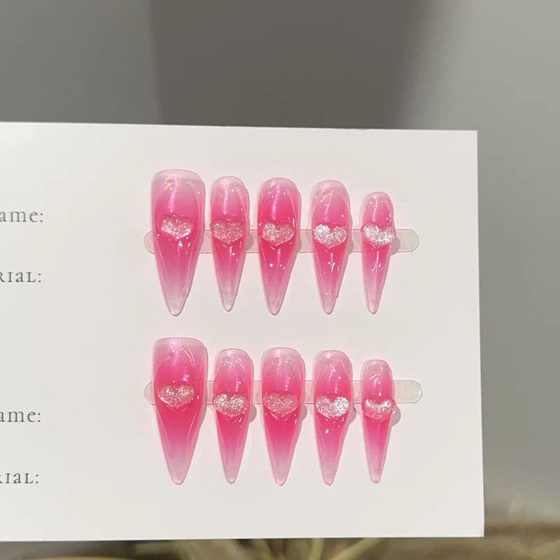 Herz-verzierte Stiletto Press-On Nägel