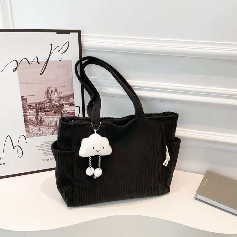 Gemütliche strukturierte Stofftasche