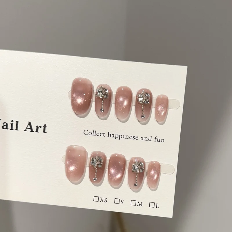 Elegantes Glitzerndes Press-On Nagelkunst Set
