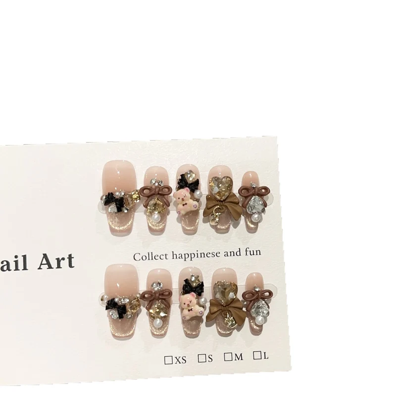 Dekorative Nagelkunst