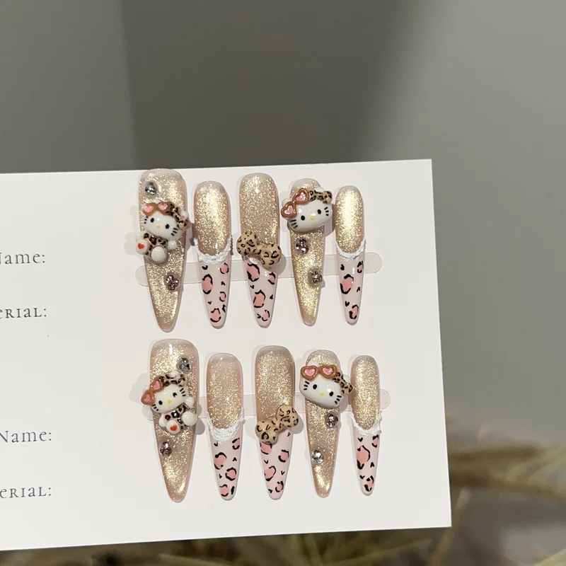 Dekorative Nagelkunst