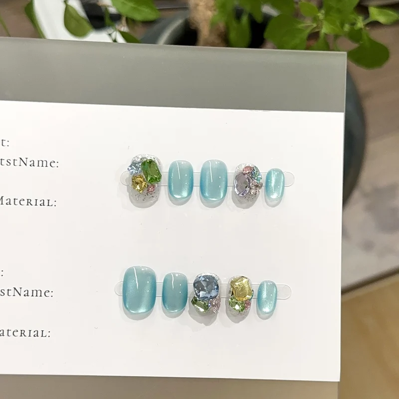 Elegantes dekoratives Nagelkunstset