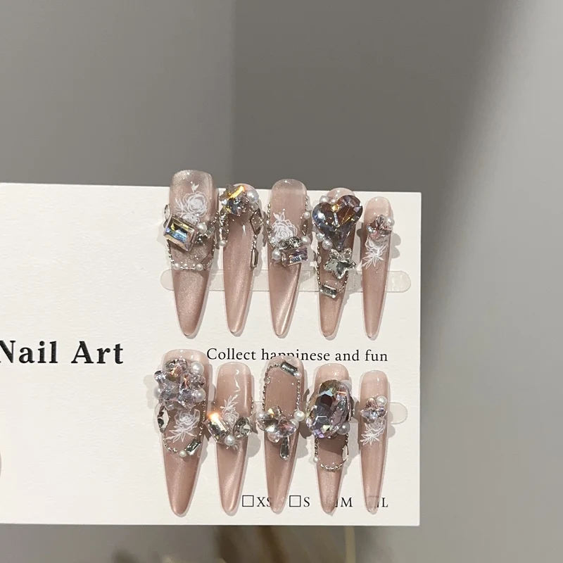 Dekoratives und elegantes Druck-Nagelkunst-Set