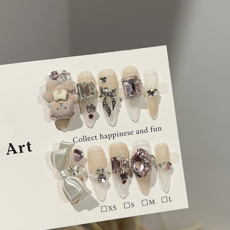 Dekoratives 3D-Themen Press-On Nagelkunst-Set