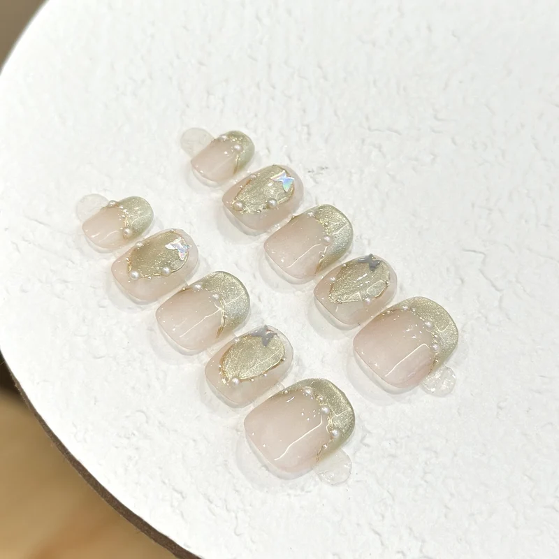 Elegante Schmetterlings-verzierte Press-On Nagelset