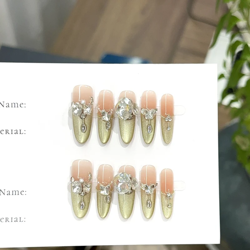 Designer-Nagelkunst