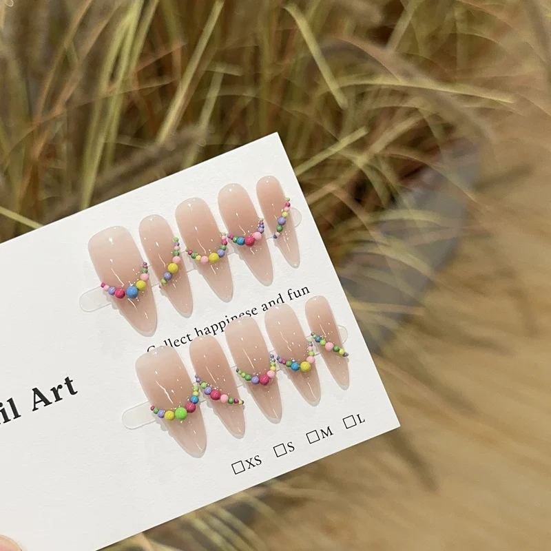 Dekorative Themen-Press-On-Nagelkunst