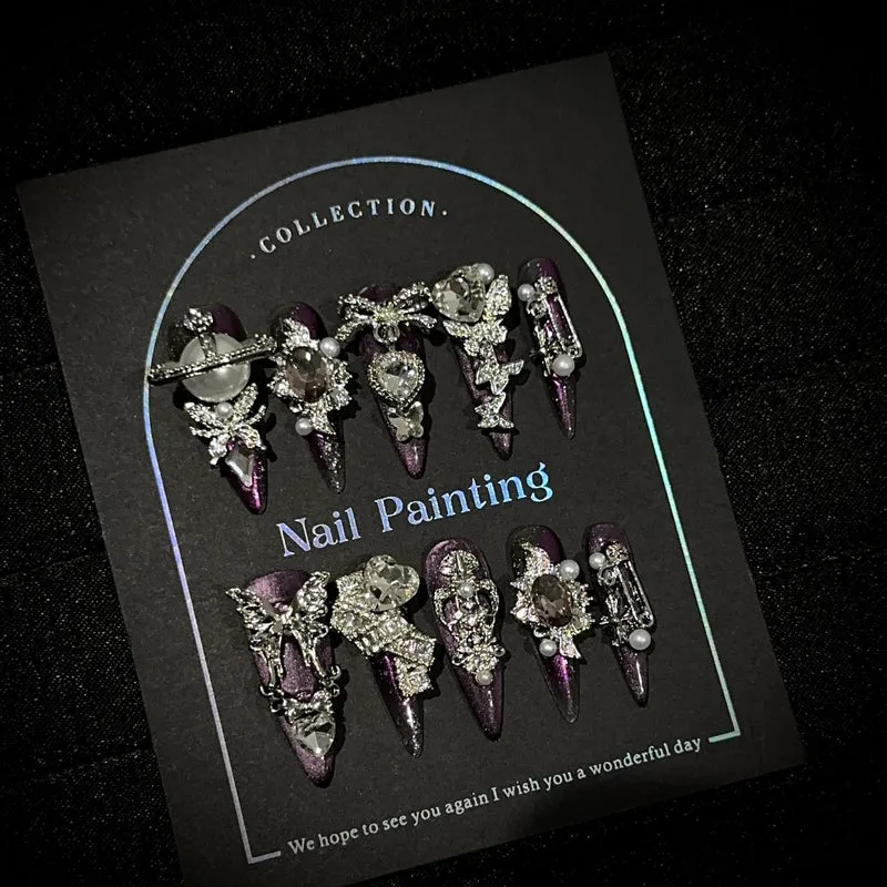Dekorative Stiletto Press-On Nagelkollektion