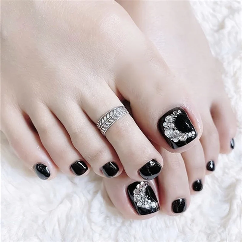 Elegante mit Strass verzierte Press-On-Fußnägel