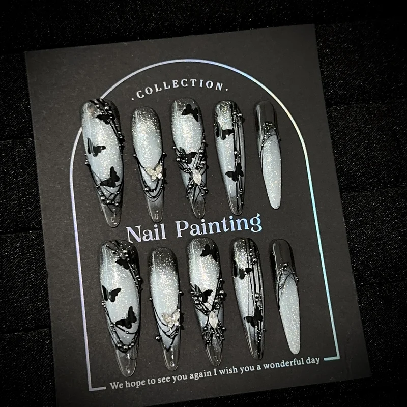 Künstlerisches Schmetterlingsverschönertes Press-On Nagelkunst-Set