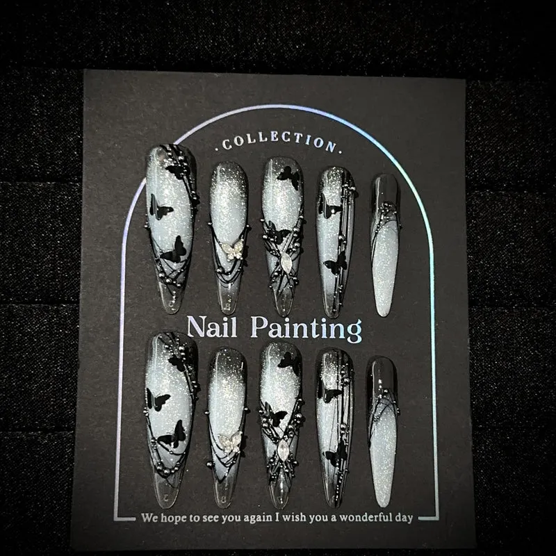 Künstlerisches Schmetterlingsverschönertes Press-On Nagelkunst-Set