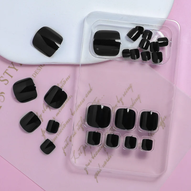 Elegantes Press-On Fußnagelset