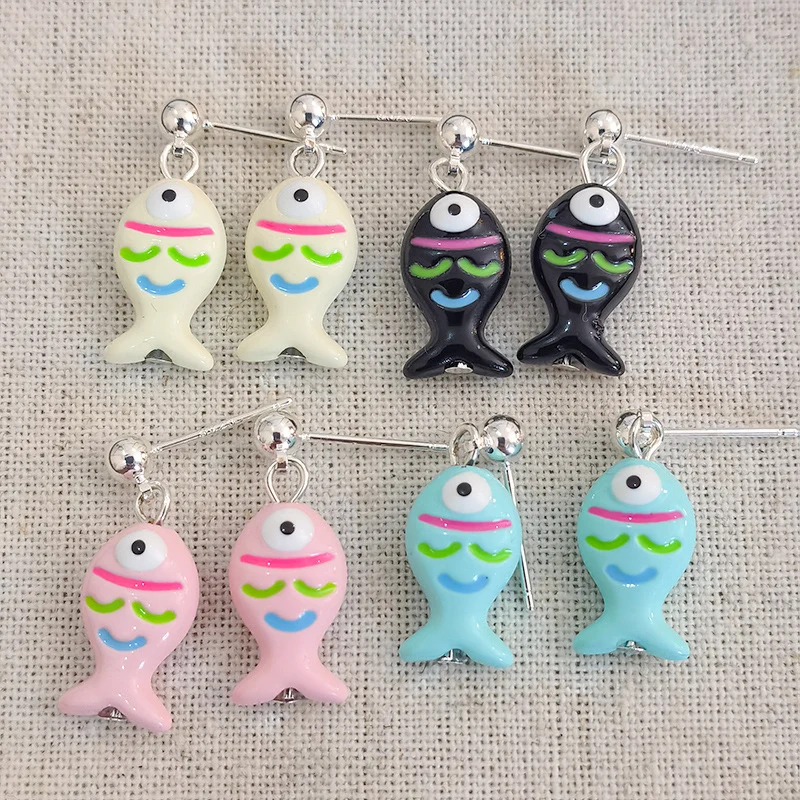 Verspielt Fisch Charm Ohrringe Brehn