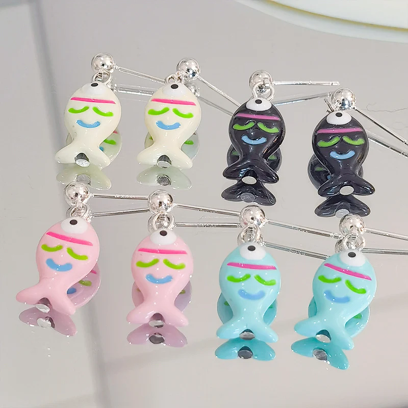 Verspielt Fisch Charm Ohrringe Brehn