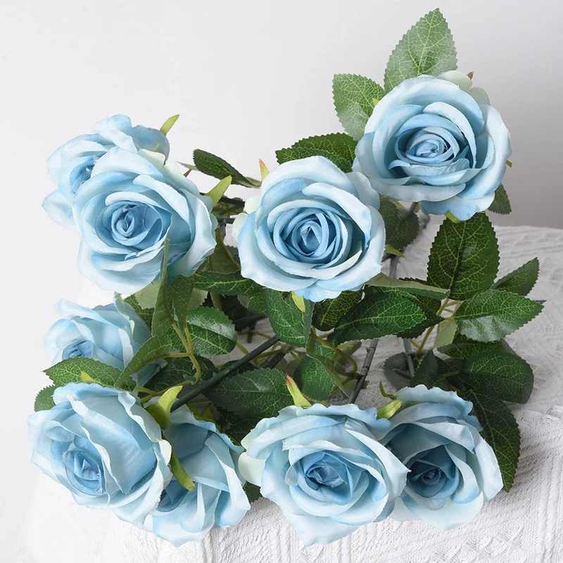 Künstlicher Rosenstrauß