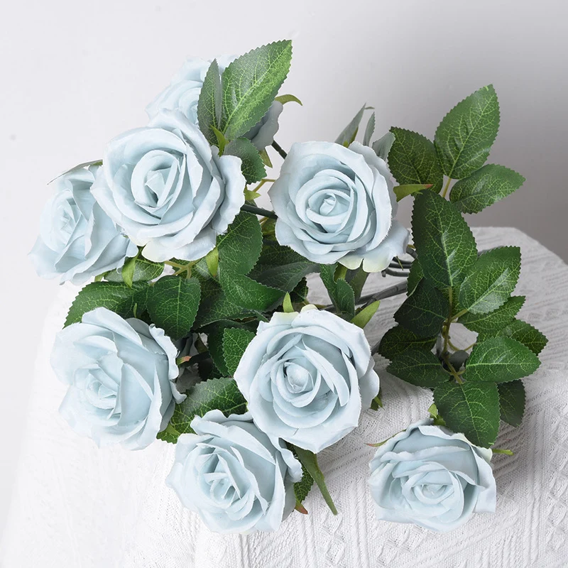 Künstlicher Rosenstrauß