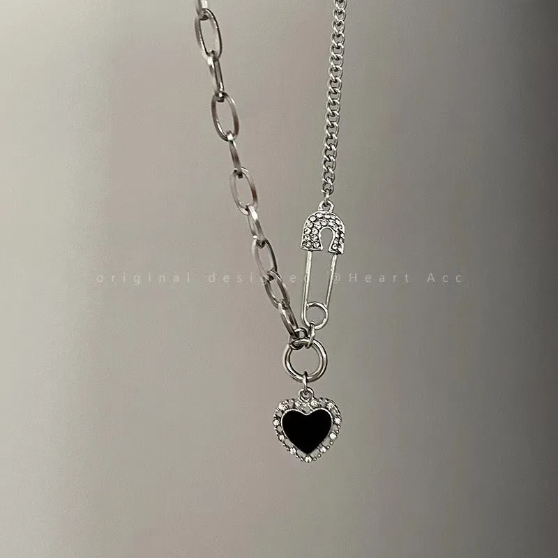 Herzförmige Anhängerhalskette mit Kette Brehn