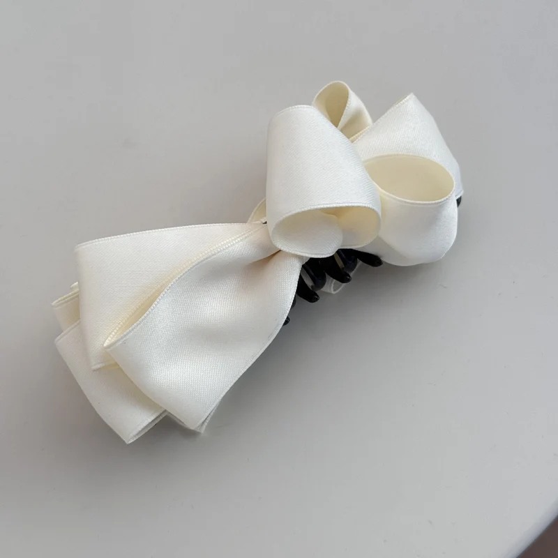 Elegante Satin Haarklammer Brehn