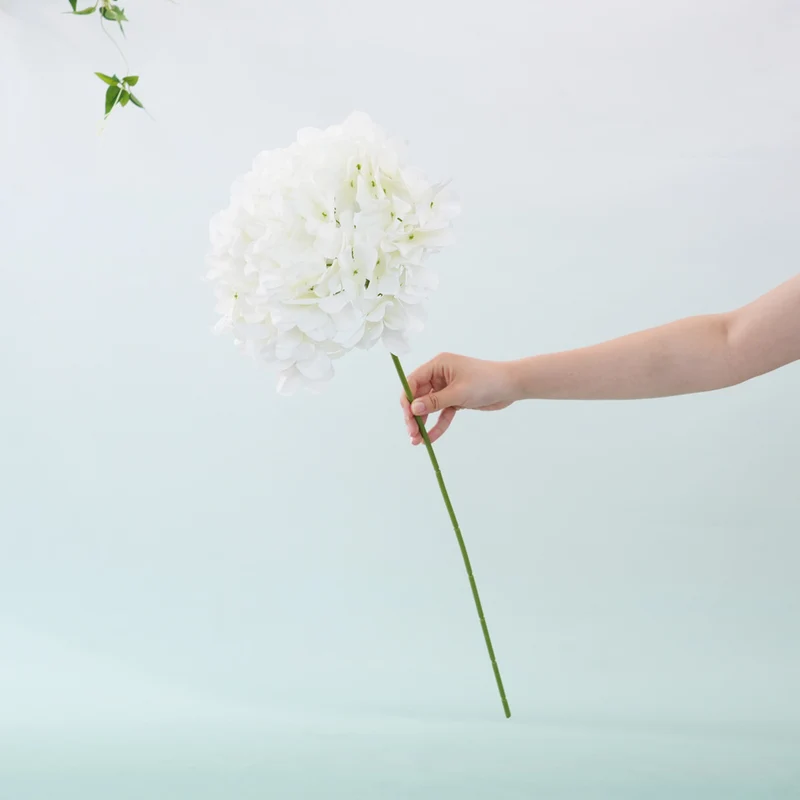 Elegante Kunstblumenarrangement