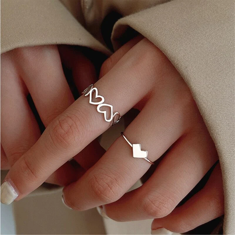 Elegante Herz- und Wellen Design Ring Brehn