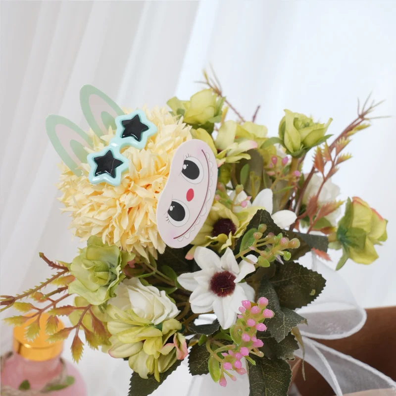 Dekorativer Floralstrauß