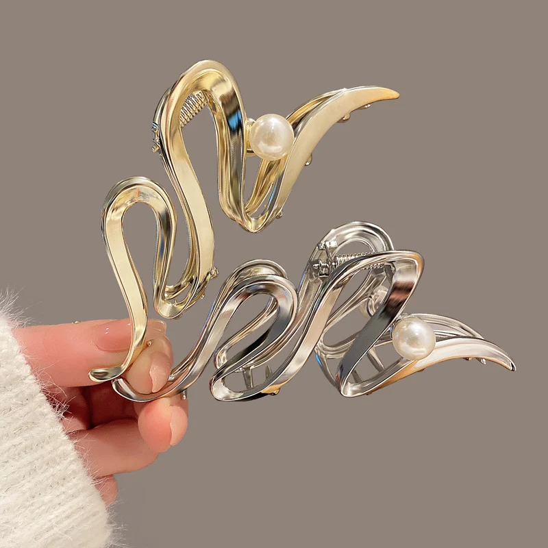 Elegante Wellen-Design Haarklammer Brehn