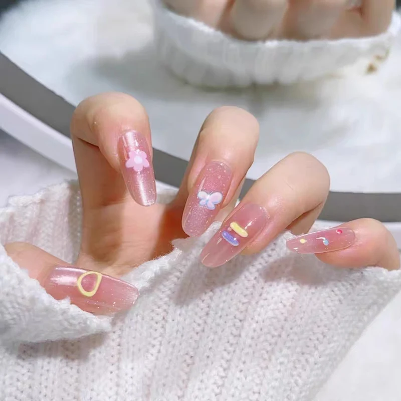 Dekoratives florales Nagelkunst-Set