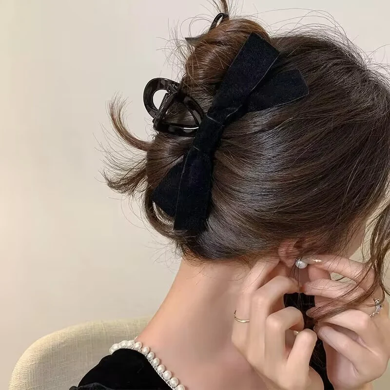 Elegante Doppelbogen-Haarspange Brehn
