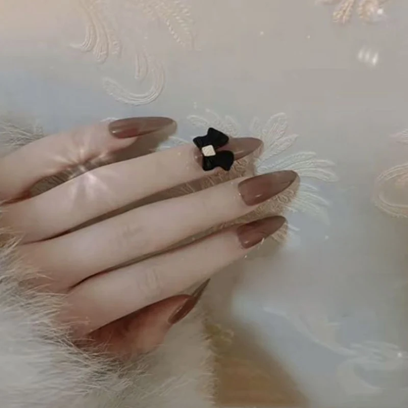 Elegantes verstellbares Press-On-Nageldesign
