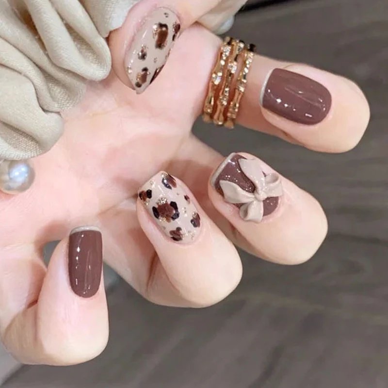 Dekoratives Nagelkunst-Set