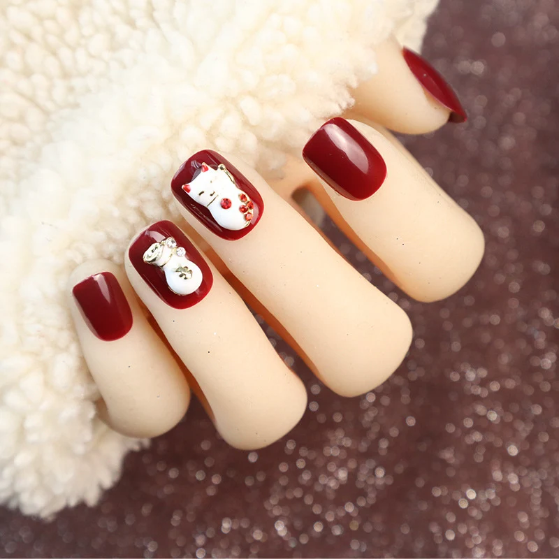 Künstlerisches Press-On-Nagelset mit floralem Kunstwerk
