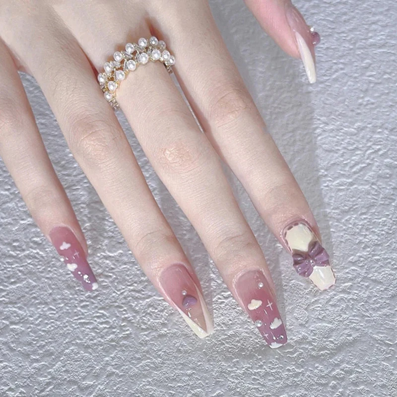 Dekorativer Press-On Nagelset