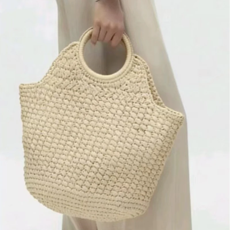 Korbtasche im modernen Design Skanto