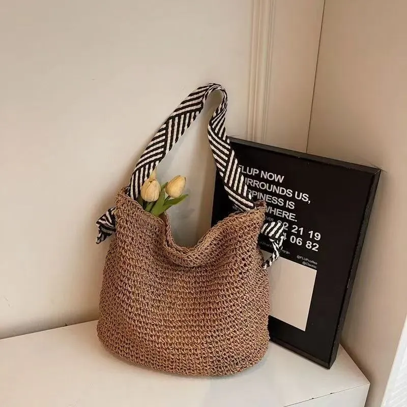 Handgemachte trendige Strohtasche Skanto