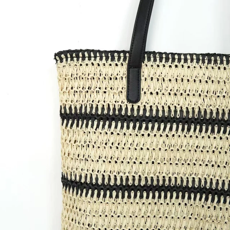 Strandtasche mit modernen Streifen und stabilen Griffen Skanto