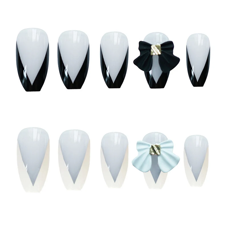 Kreatives Blumenakzent Press-On Nagelset