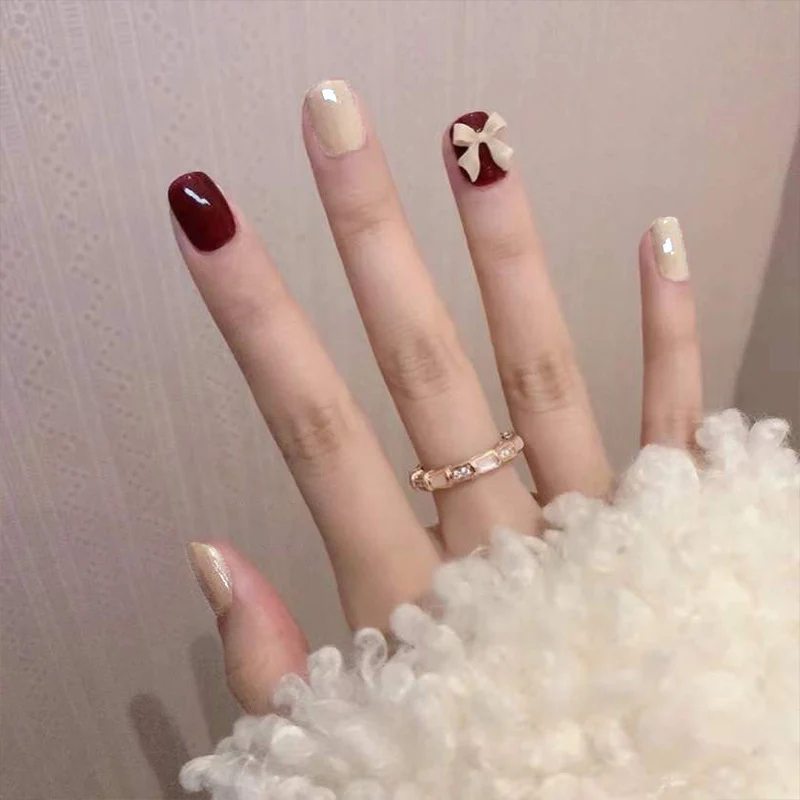 Kreatives Bow-Dekoriertes Press-On Nail Set