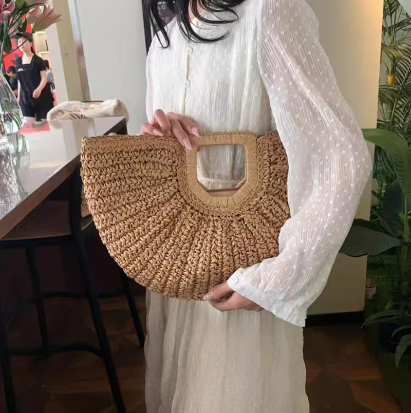 Handtasche mit geschmackvollem Wellenmuster Skanto