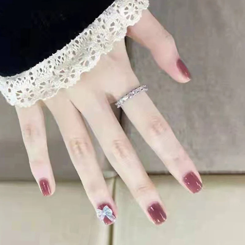 Künstlerisches Glossy Press-On Nagelkunstset