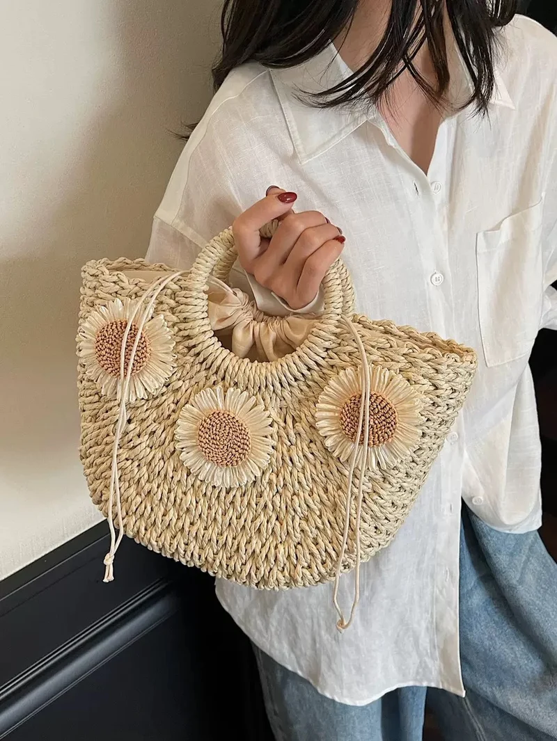 Handtasche aus Naturmaterialien mit floralen Details Skanto
