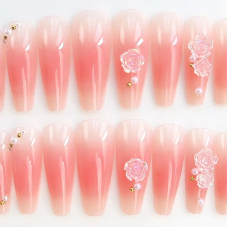 Künstlerisches Floral Press-On Nagelkunst Set